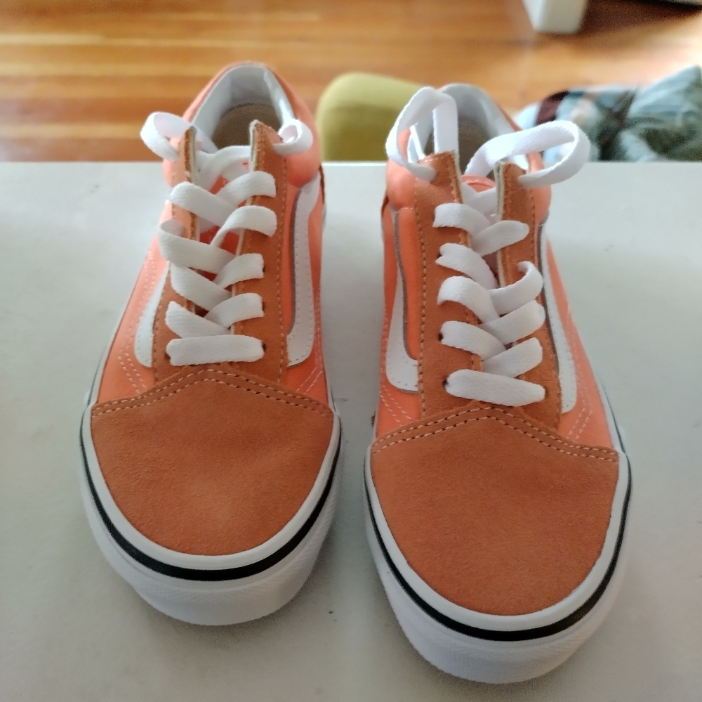 Vans Old Skool Kids Sneaker Shoes Peach NEW size 13.5